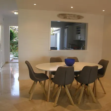 Sandy House